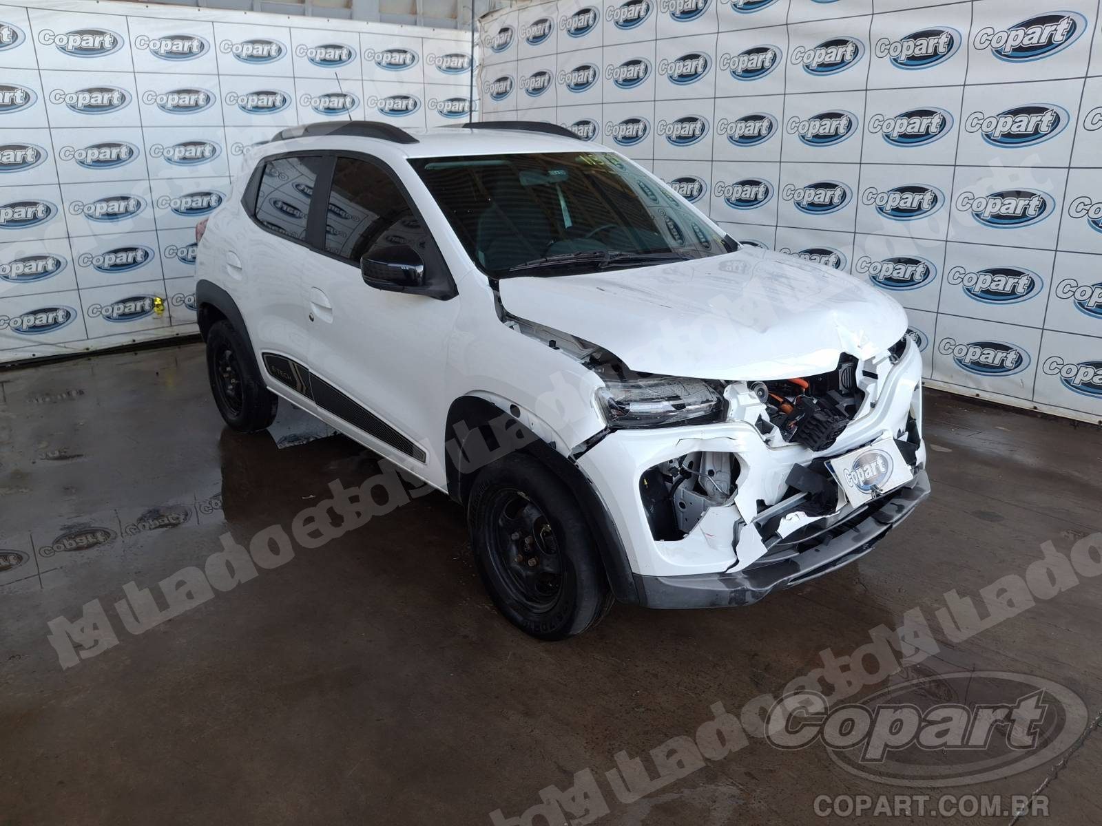 Lote em leilao em Candeias/BA
