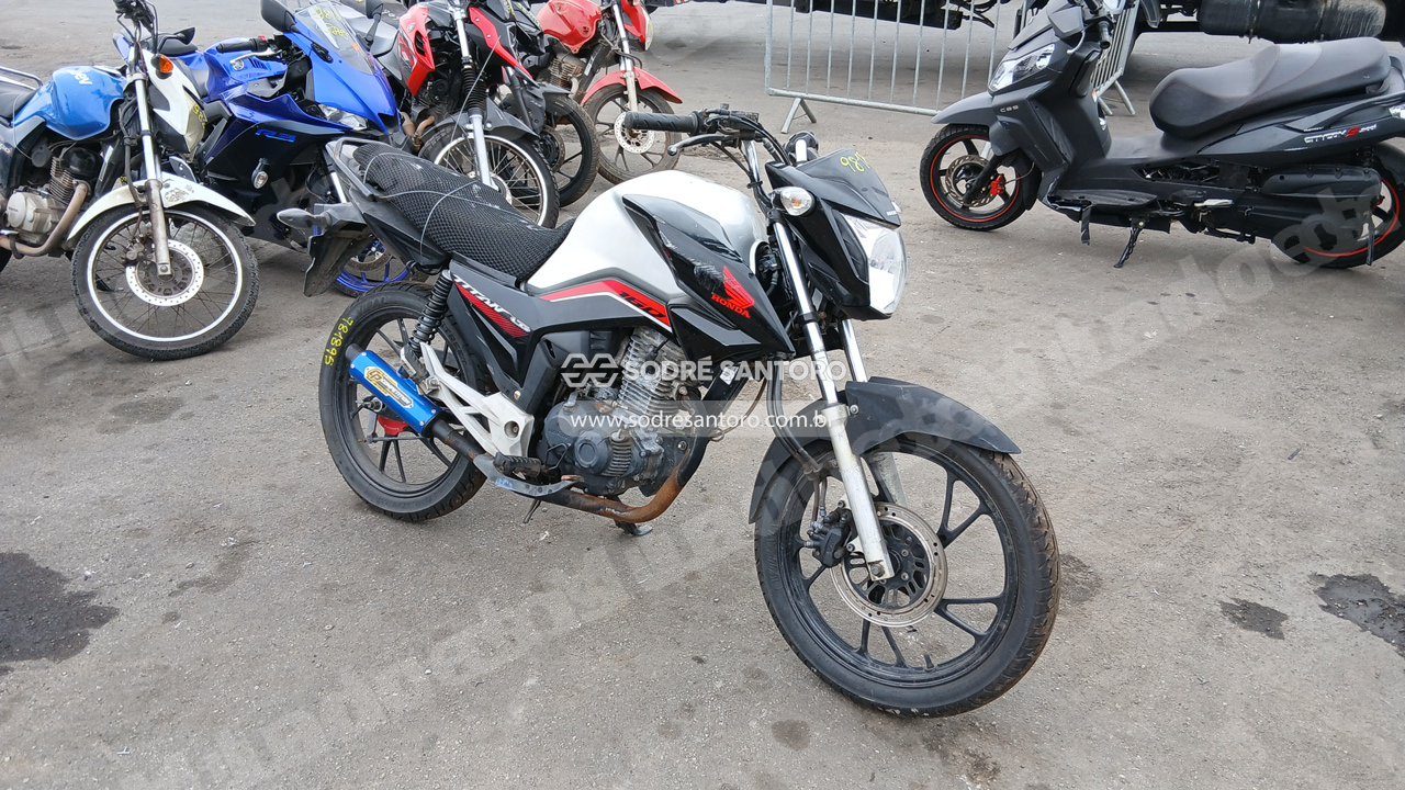 Honda Cg 160 Titan 2023 em leilão em Brasil