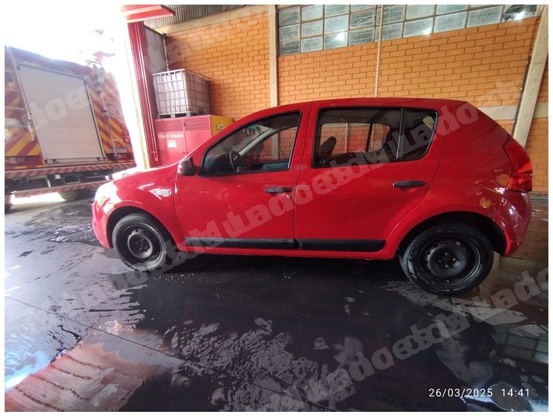 Renault Sandero 2013 em leilao em Faxinal dos Guedes/SC