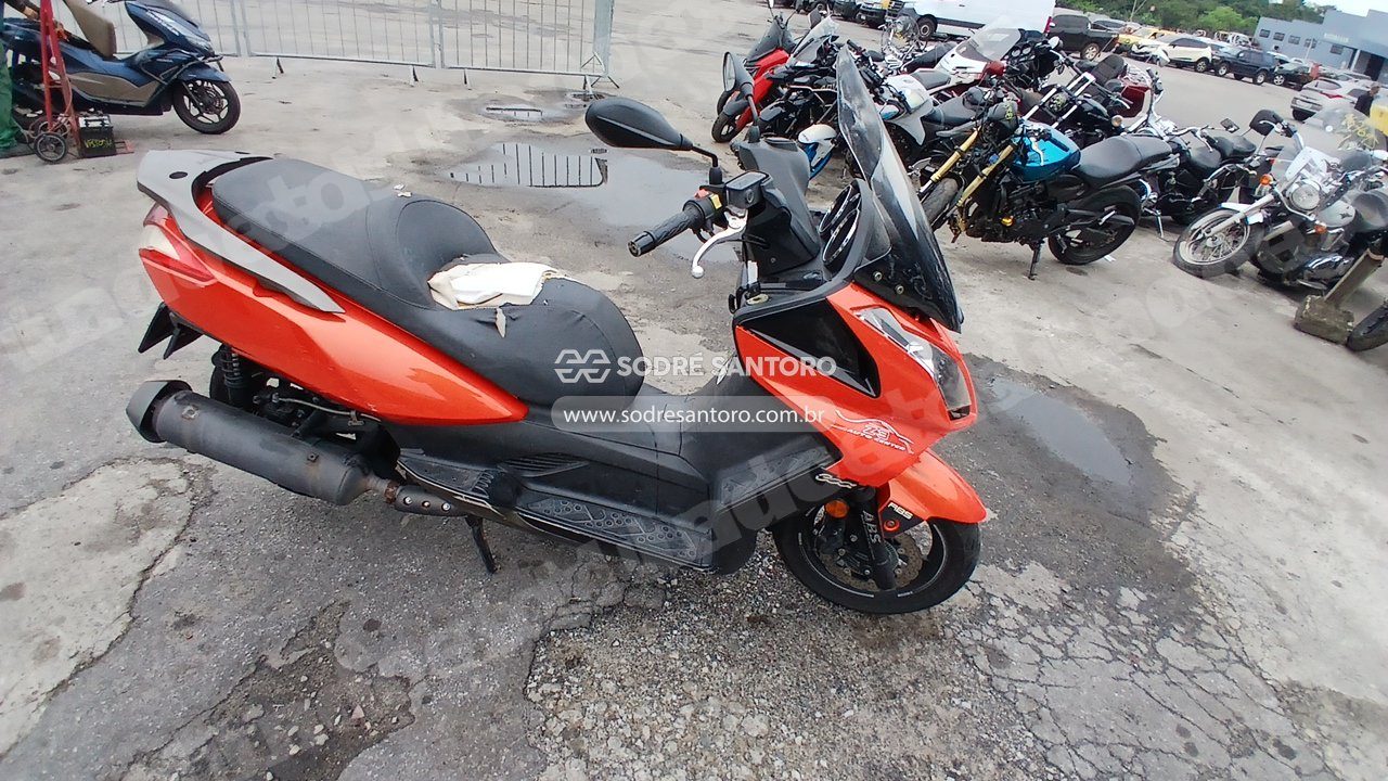 Jtz Downtown 300 2019 em leilao em Brasil