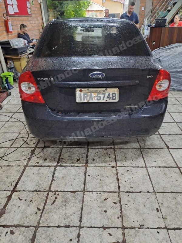Ford em leilao em Brasil
