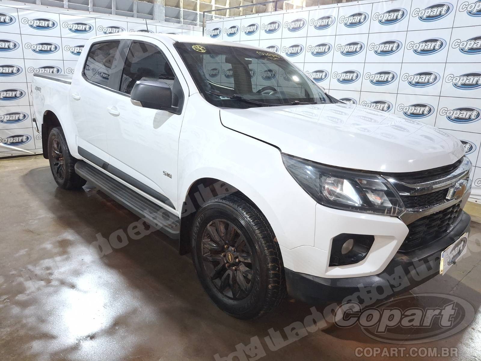 Lote em leilao em Candeias/BA