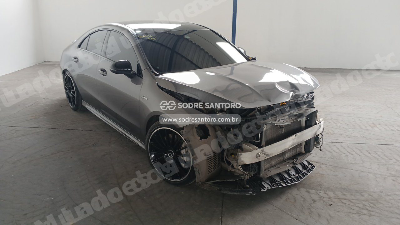 Mercedes em leilao em Caçapava/SP