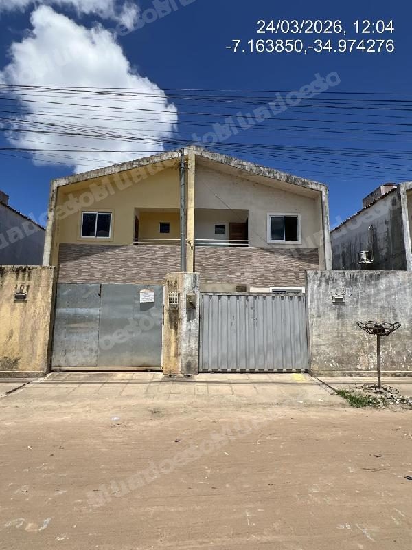 Casa em leilao em A/PB