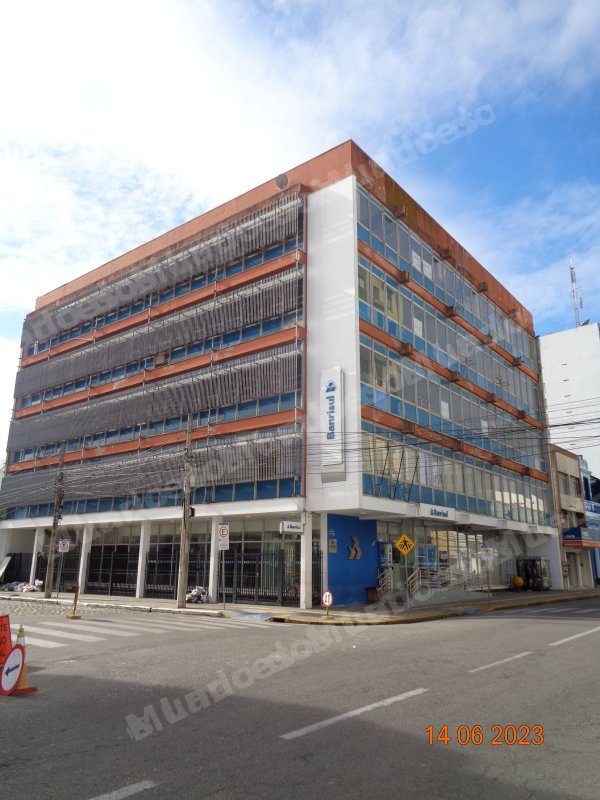 Imovel comercial em leilao em Brasil - Lote 19