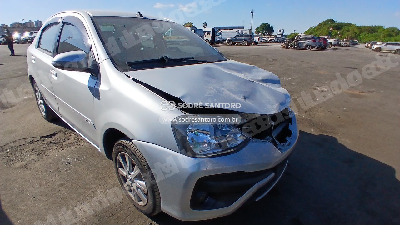 Toyota em leilao em Brasil
