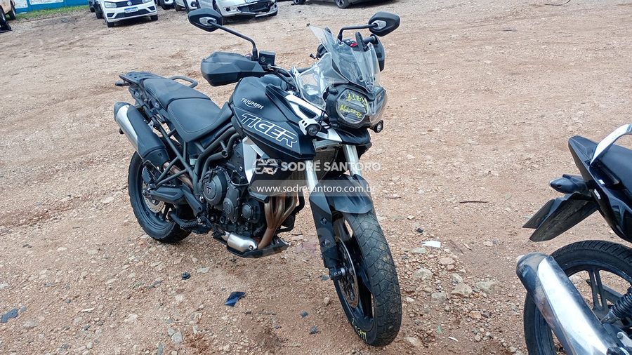 Triumph Tiger 800 Xrt 2020 em leilão em São José dos Pinhais/PR