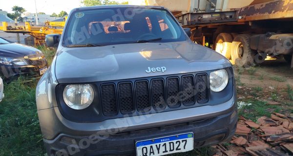 Jeep em leilao em Pinhais/PR