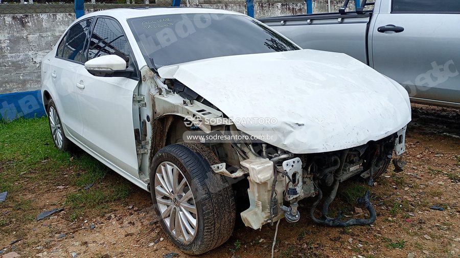 Volkswagen Jetta Cl Ab 2016 em leilão em São José dos Pinhais/PR
