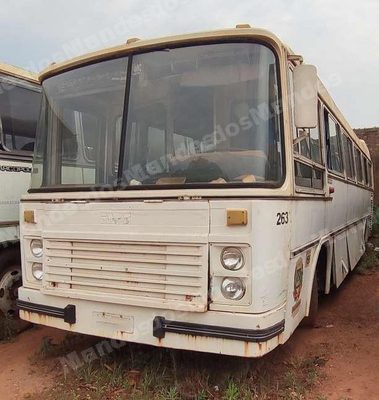 Mercedes em leilao em Umuarama/PR