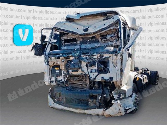 Volvo em leilao em Brasil