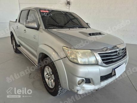 Toyota Hilux em leilão em Eusébio/CE