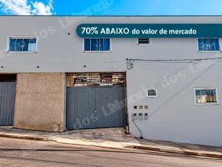 Imóvel comercial de 916 m2 em leilão em Elói Mendes/MG