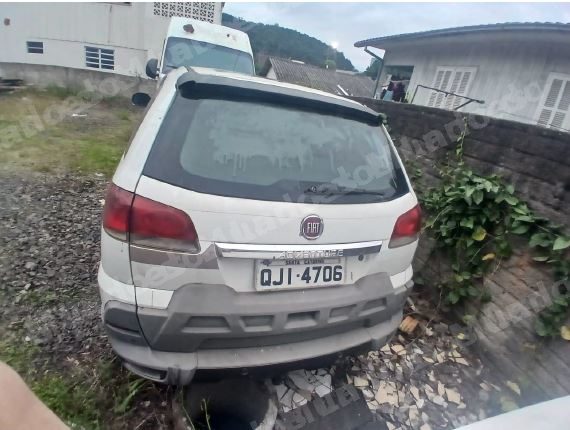 Fiat Palio 2018 em leilao em Orleans/SC