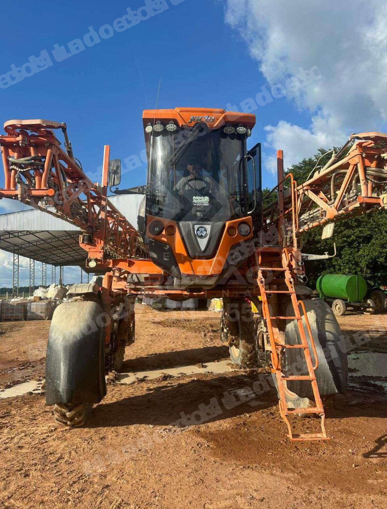 Máquina agrícola 2023 em leilão em Itaúba/MT