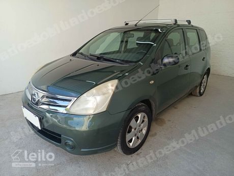 Nissan Livina em leilão em São Paulo/SP