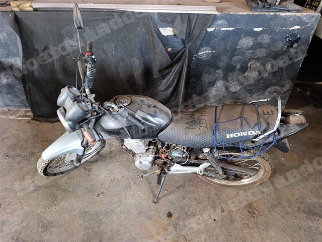 Honda em leilao em Brasil