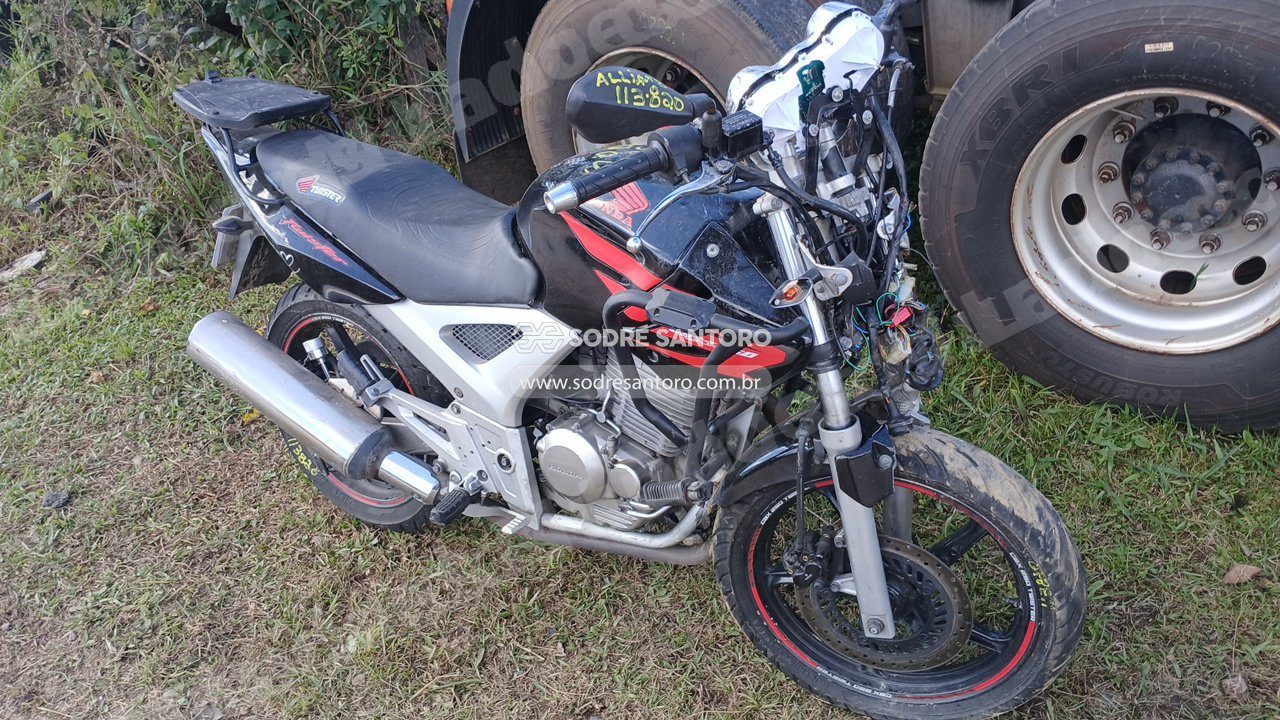 Honda em leilao em São José dos Pinhais/PR