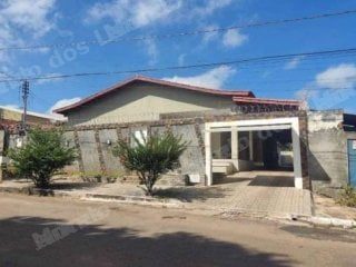 Casa de 380 m2 em leilão em Edéia/GO