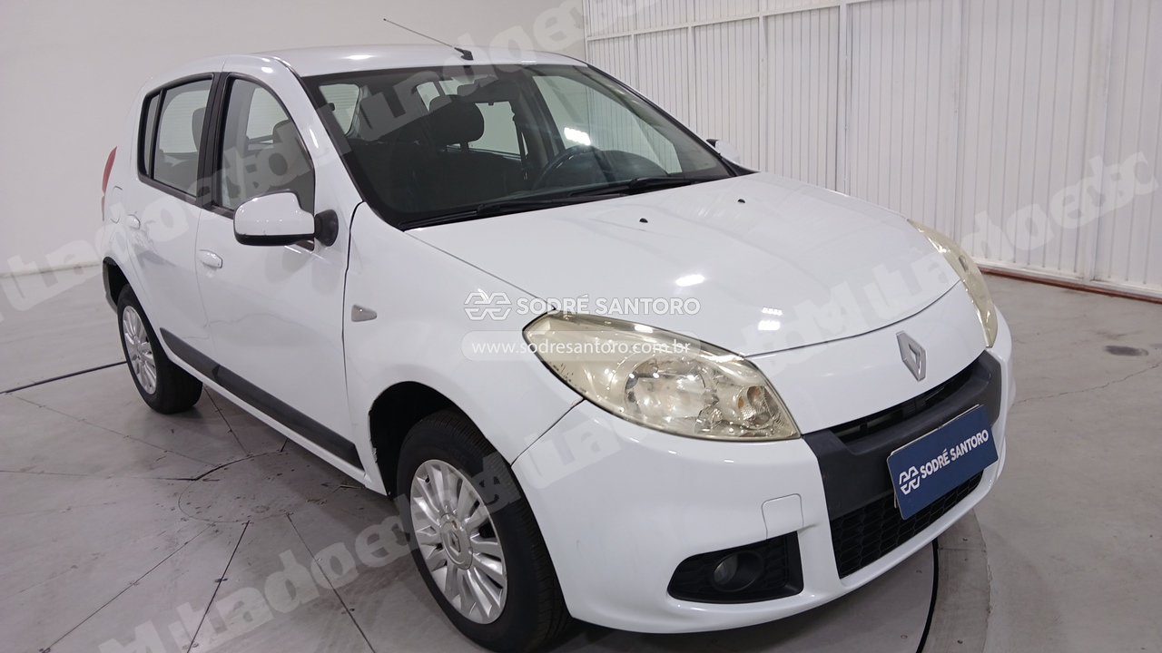 Renault em leilao em Brasil