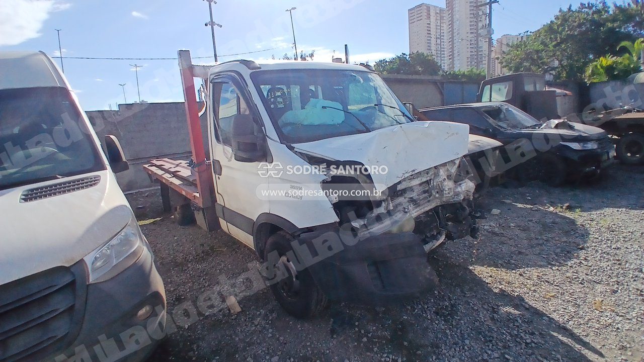 Iveco Daily 35S14 2014 em leilao em Guarulhos/SP