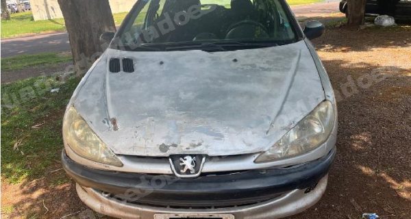 Peugeot em leilao em Cor Cinza Cascavel/PR