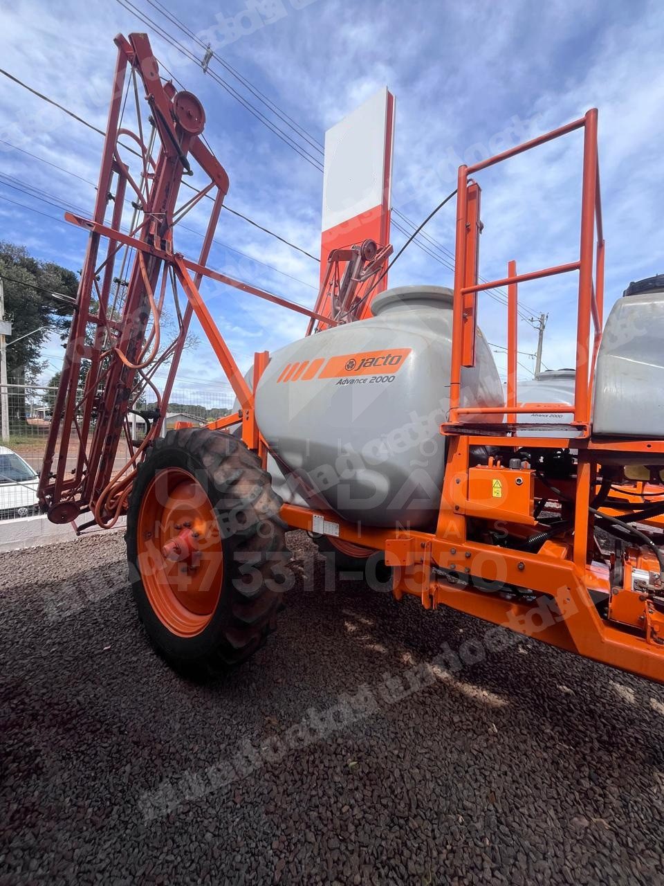 Máquina agrícola 2015 em leilão em Xaxim/SC