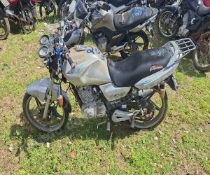 Suzuki En125 em leilão em Brasil - Lote 1