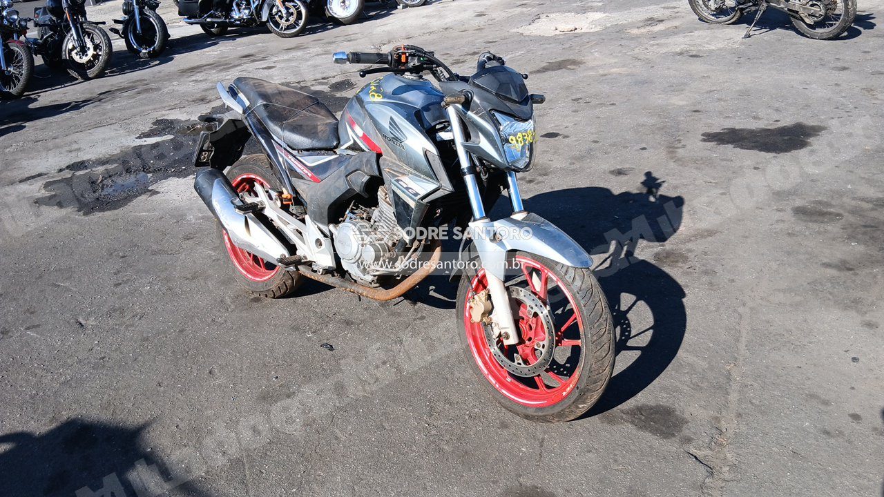 Honda Cb 250F Twister 2018 em leilão em Brasil