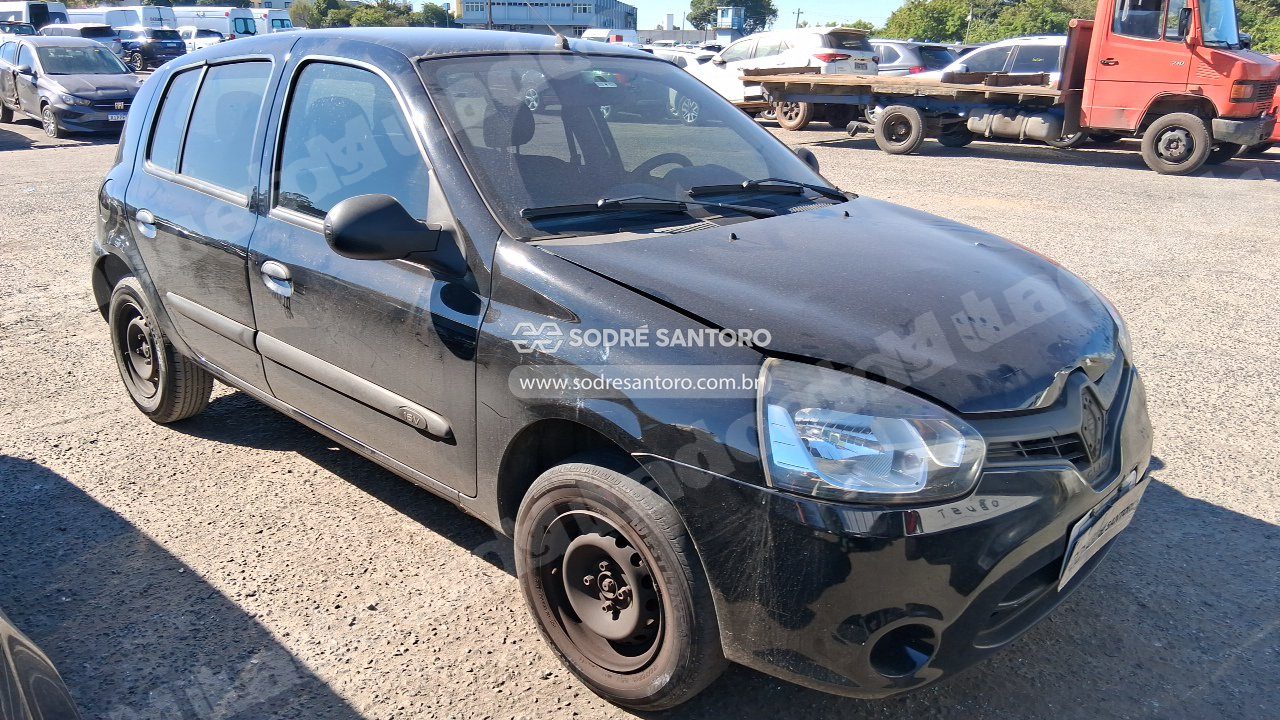 Renault Clio 2014 em leilao em Brasil