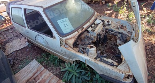 Fiat Uno em leilão em Laguna Carapã/MS