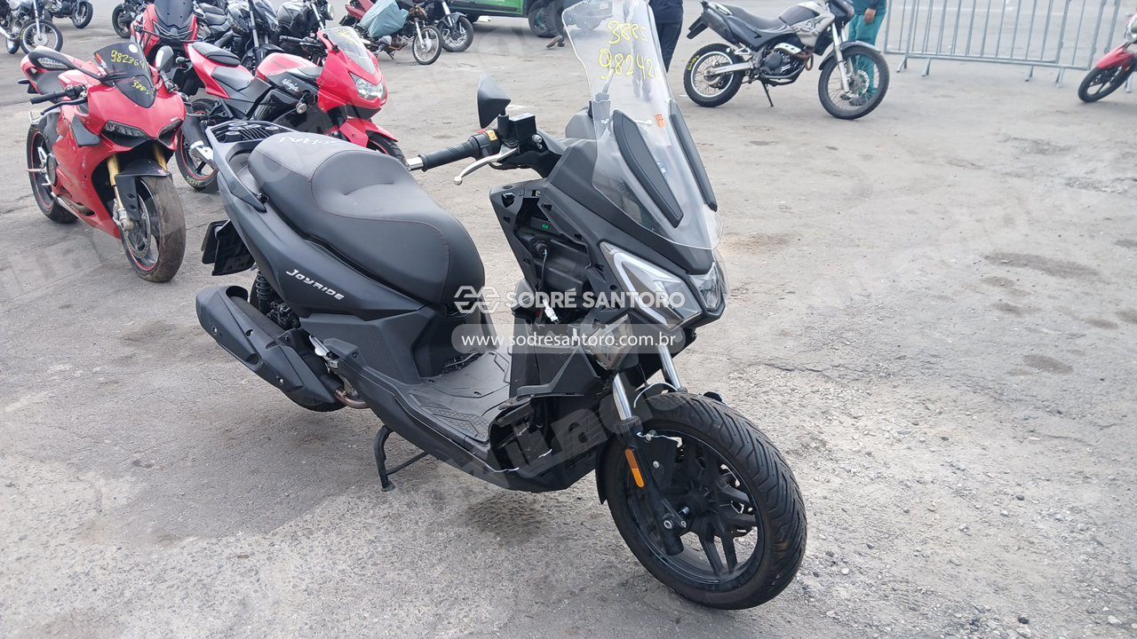 Dafra Joyride 300 2025 em leilão em Brasil