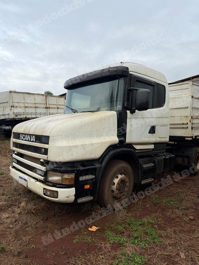 Scania 2001 em leilão em Apucarana/PR