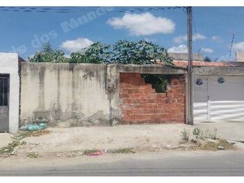 Casa em leilao em Horizonte/CE