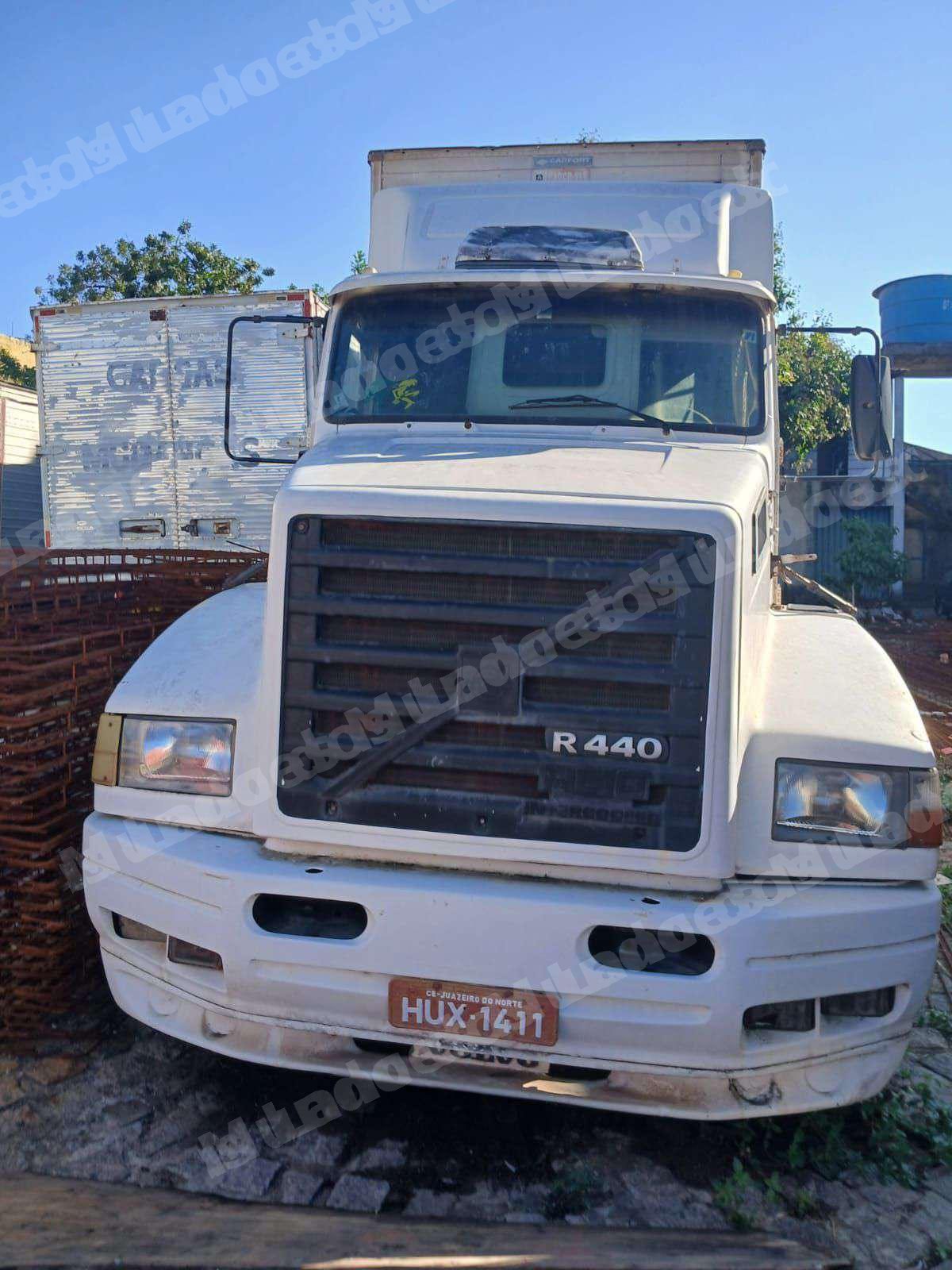 Volvo em leilao em Brasil