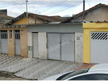 Casa de 113 m2 em leilao em São Vicente/SP