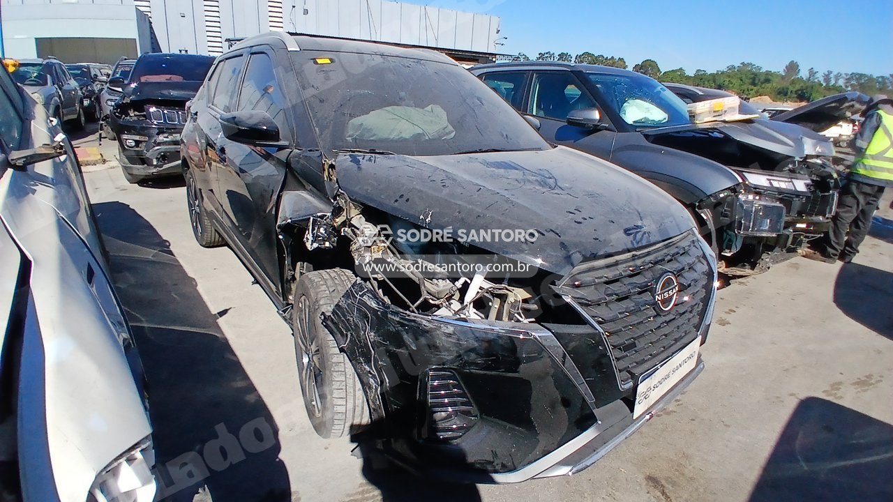 Nissan em leilao em Brasil
