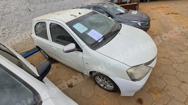 Toyota Etios 2016 em leilão em Brasil