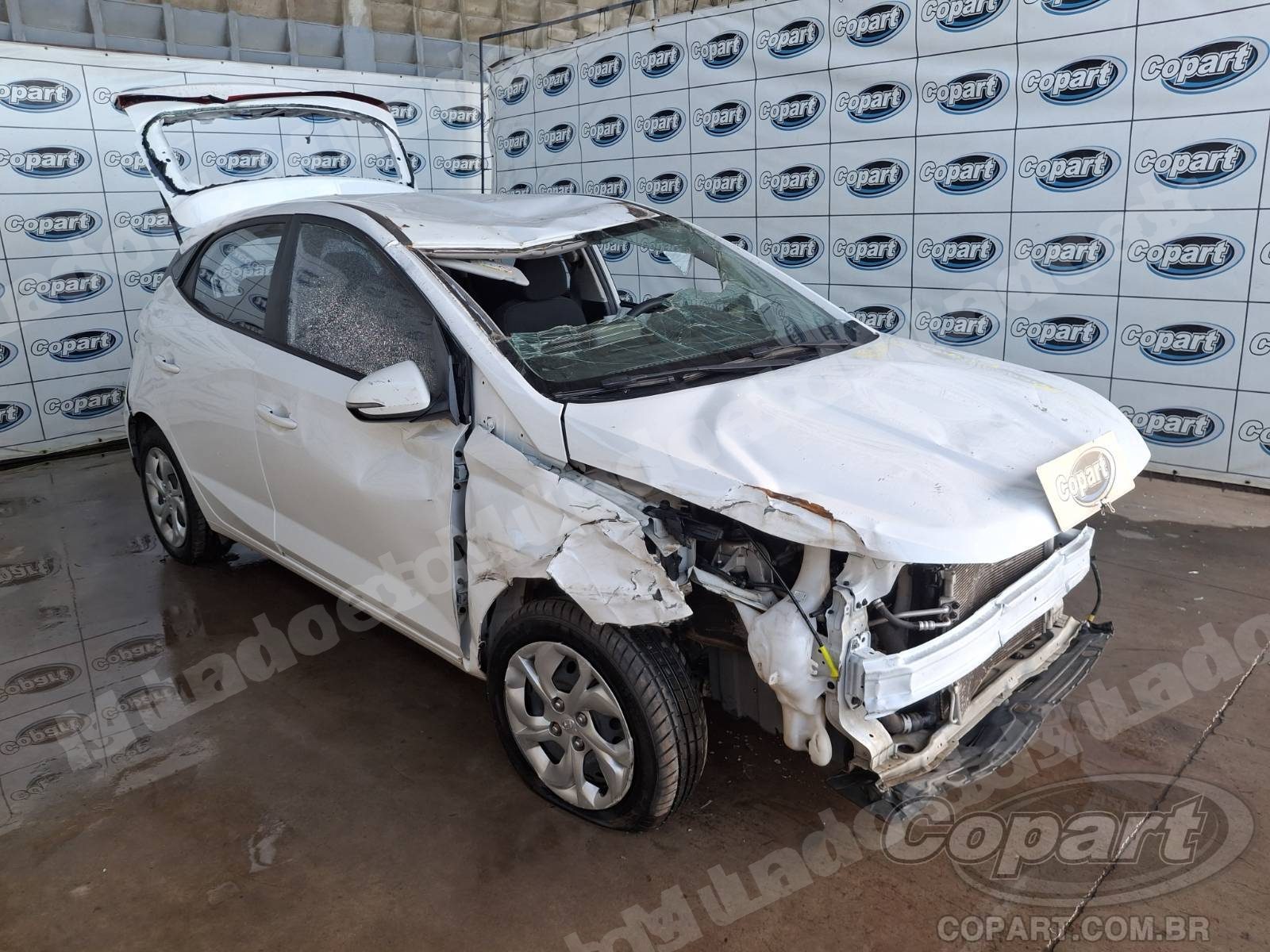 Lote em leilao em Candeias/BA