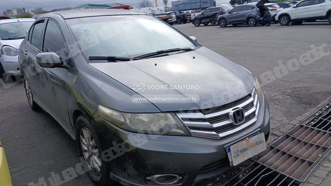 Honda City Lx Flex 2013 em leilao em Brasil