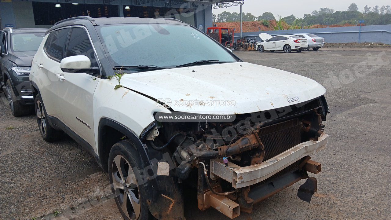 Jeep em leilao em Brasil