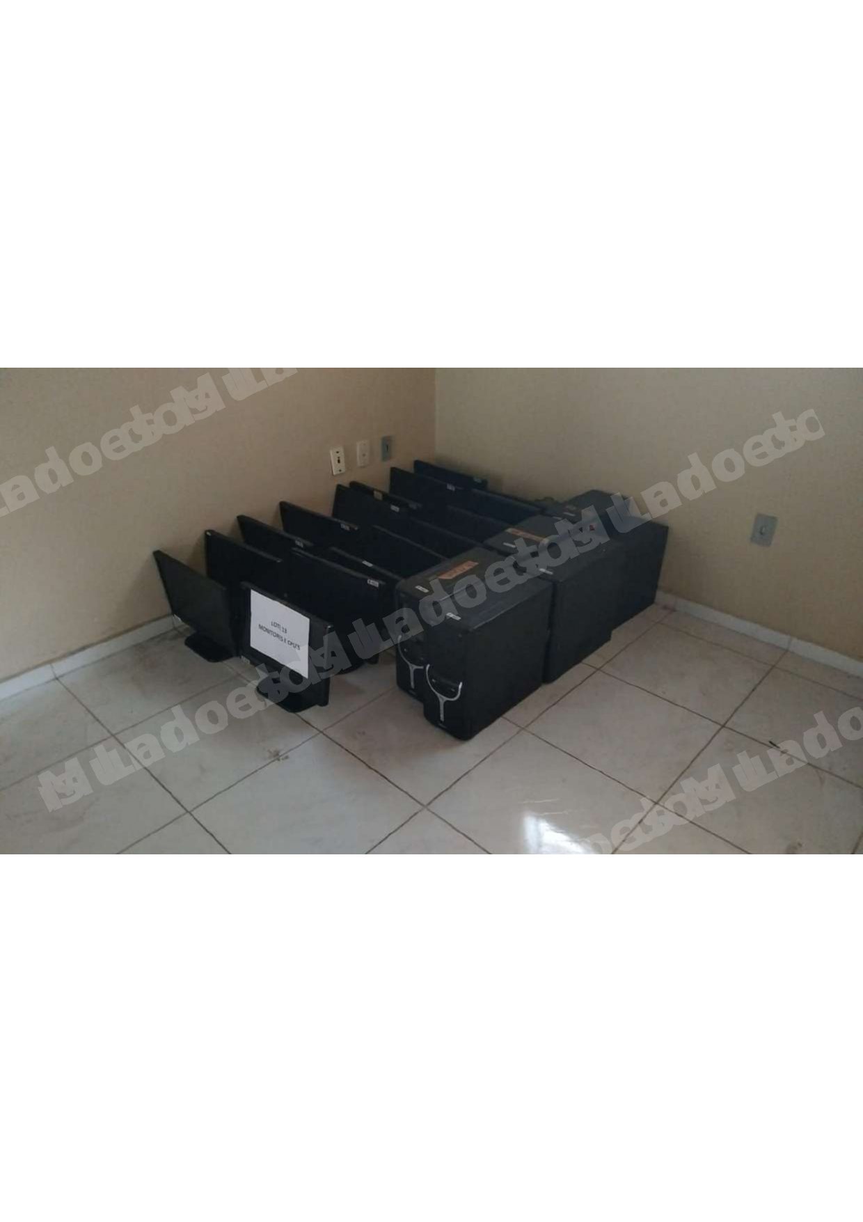 Lote em leilao em Brasil
