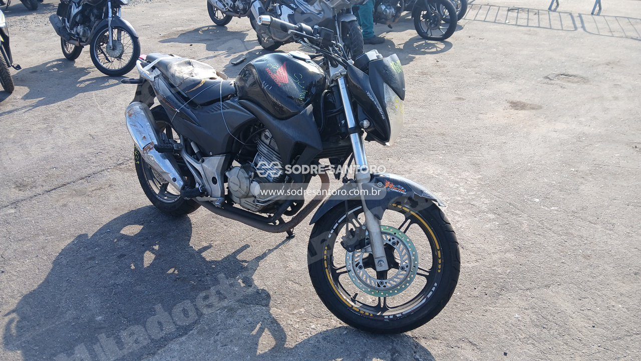 Honda Cb 300R 2014 em leilao em Brasil