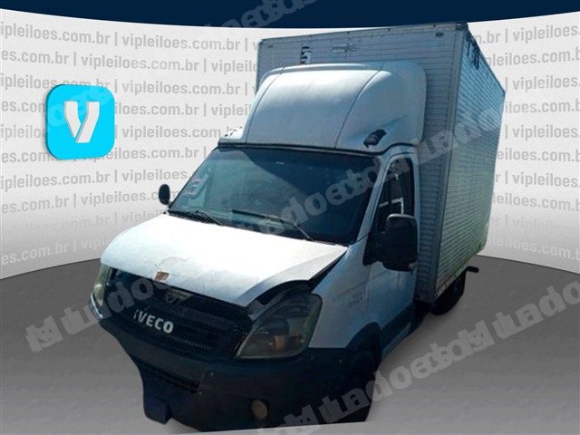 Veiculo 2009 em leilao em Brasil