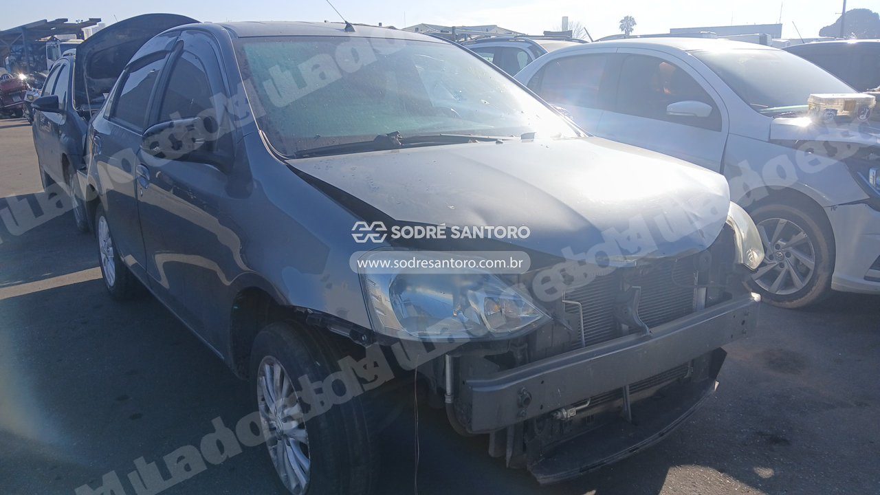 Toyota Etios Sd Xls 2016 em leilao em Brasil