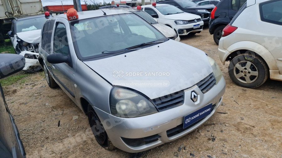 Renault Clio 2011 em leilão em São José dos Pinhais/PR