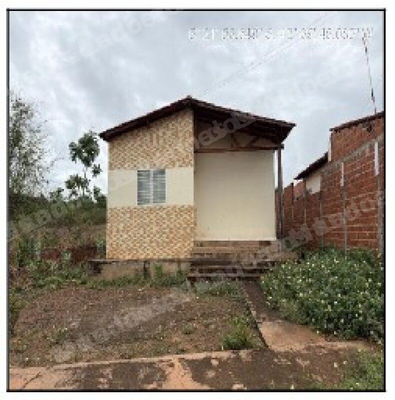 Casa em leilao em Demerval Lobao/PI