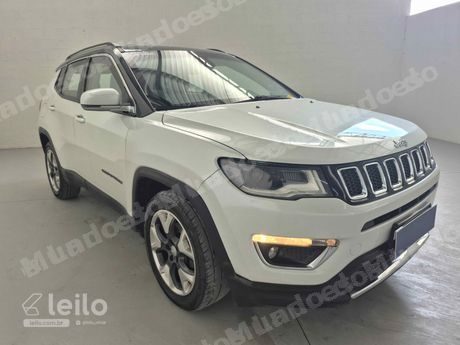 Jeep em leilao em Eusébio/CE