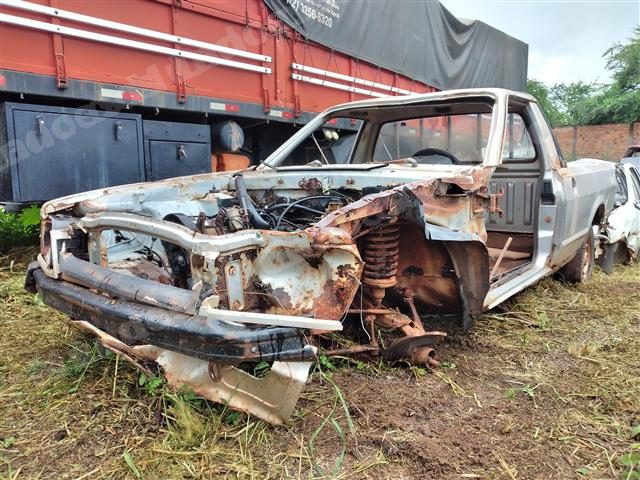 Ford em leilao em Brasil