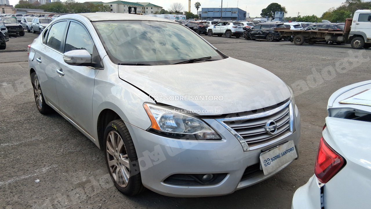 Nissan Sentra 20Sl Cvt 2015 em leilão em Brasil